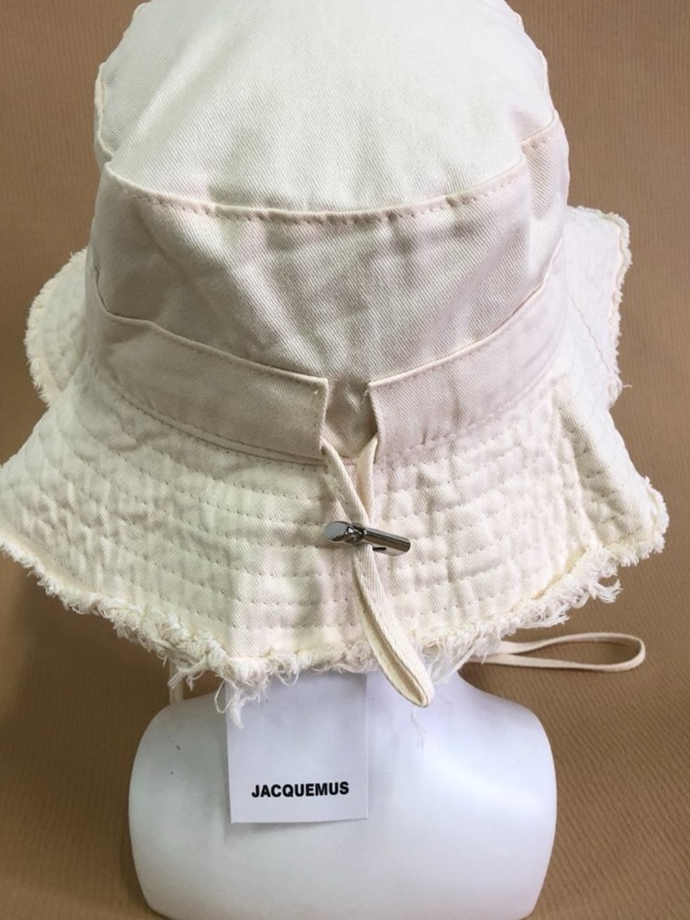 Jacquemus Cream Frayed-Edge Bucket Hat - Picture 2 of 10